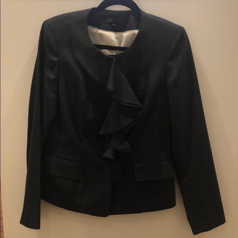 Ladies pant suit